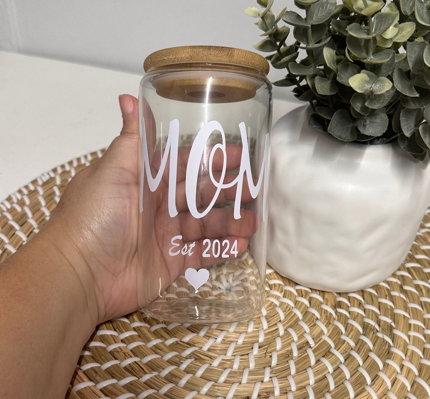 Mom Est 2024 Glass Cup