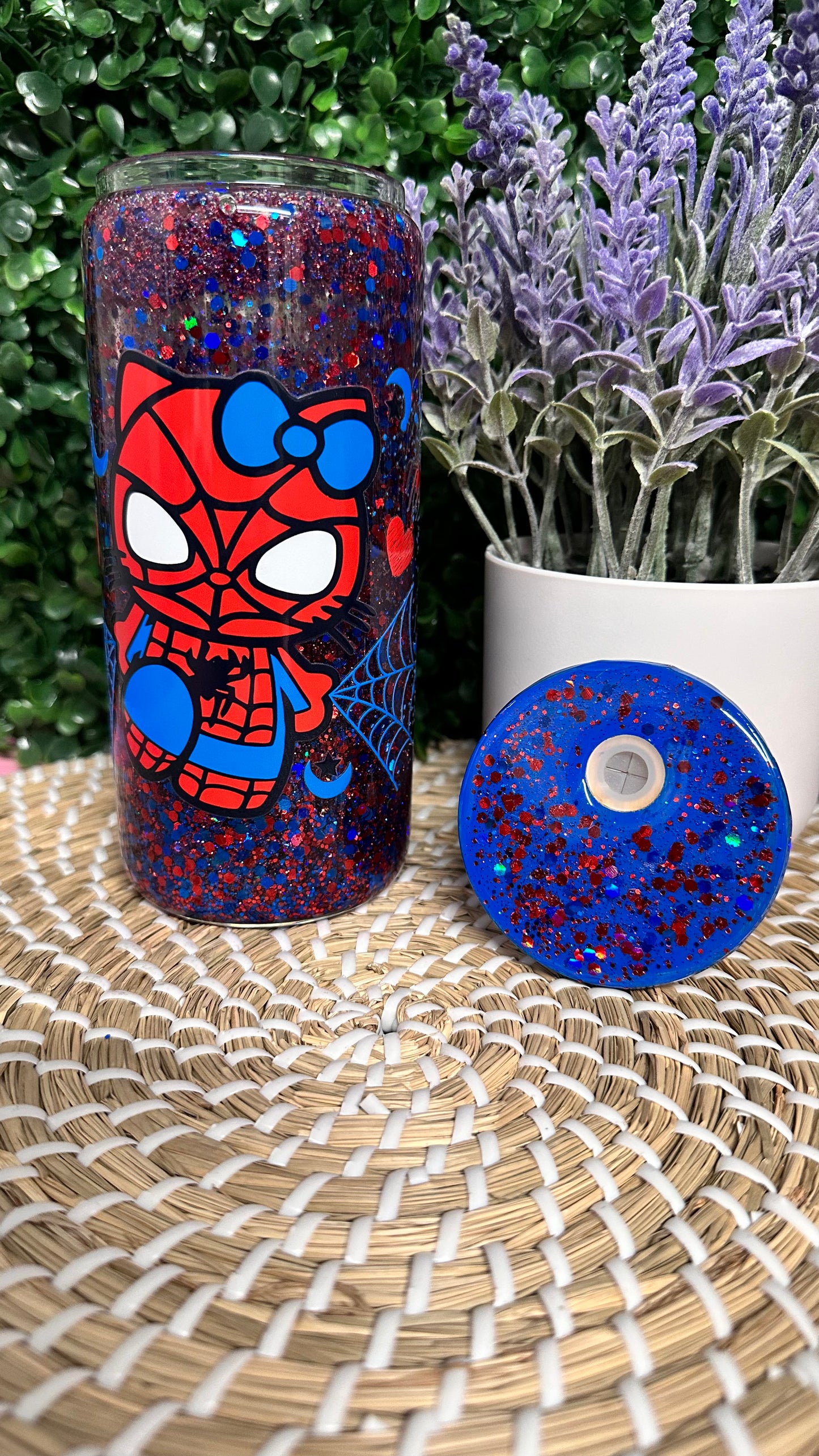 Hk spider Snowglobe